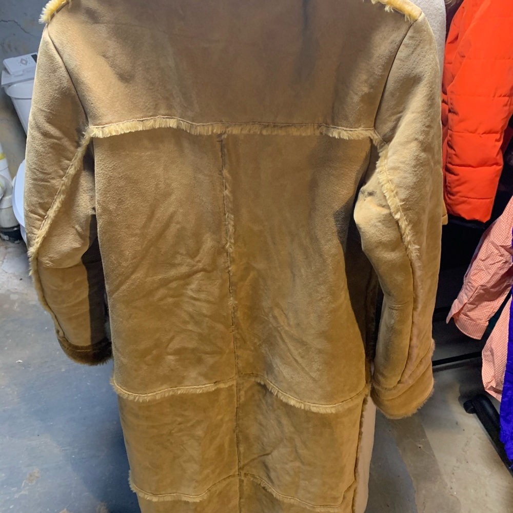 Shearling Coat Size M/L - Picture 3 of 3